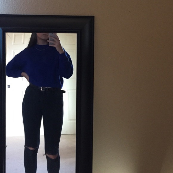 Blue sweater - Picture 2 of 2